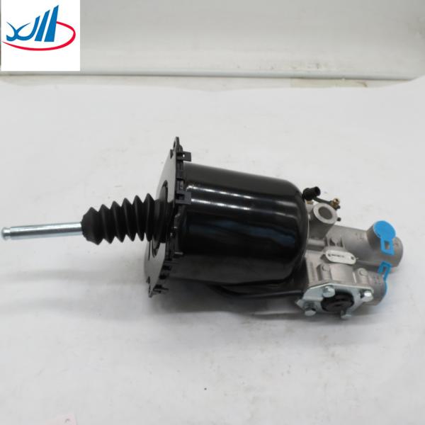 Sinotruk Howo Parts Clutch Booster Cylinder WG9725230042 2