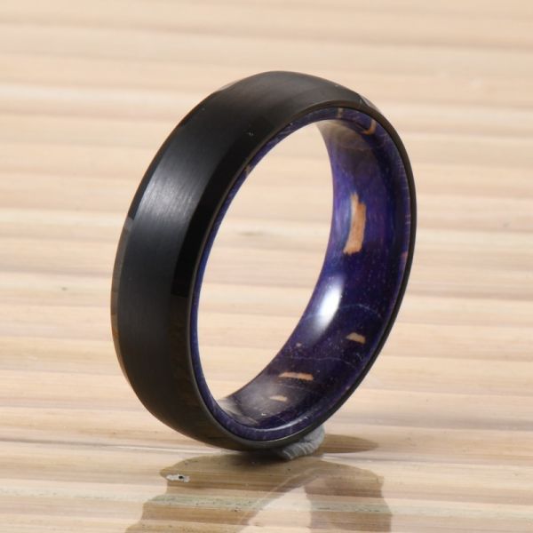 Gender Unisex Stylish Jewelry Gift Classic 6mm Beveled Tungsten Ring Black or Silver Plated with Blue Purple Wood Inside