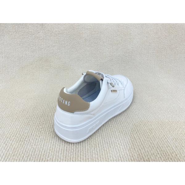 Women comfort flat heel sport shoes with breathable mesh and lace up