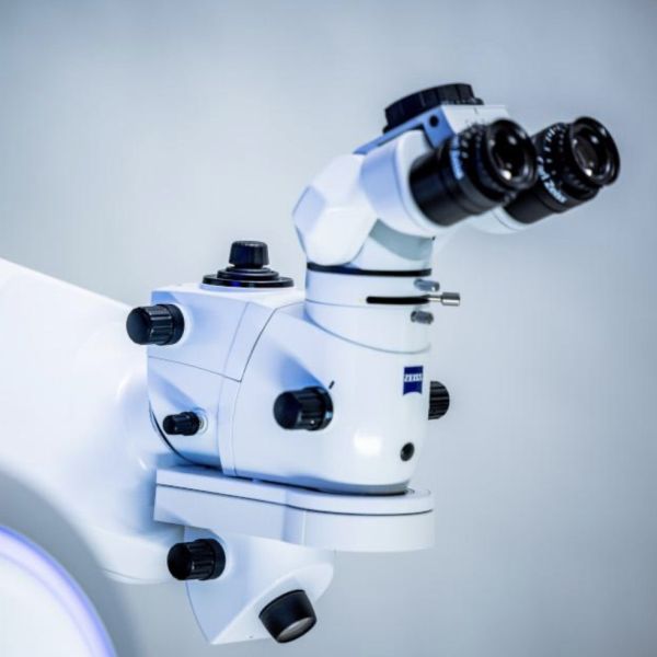 ZEISS VISUMAX 800 High-Frequency Femtosecond Laser Fast Cut Speed and Short Suction Time