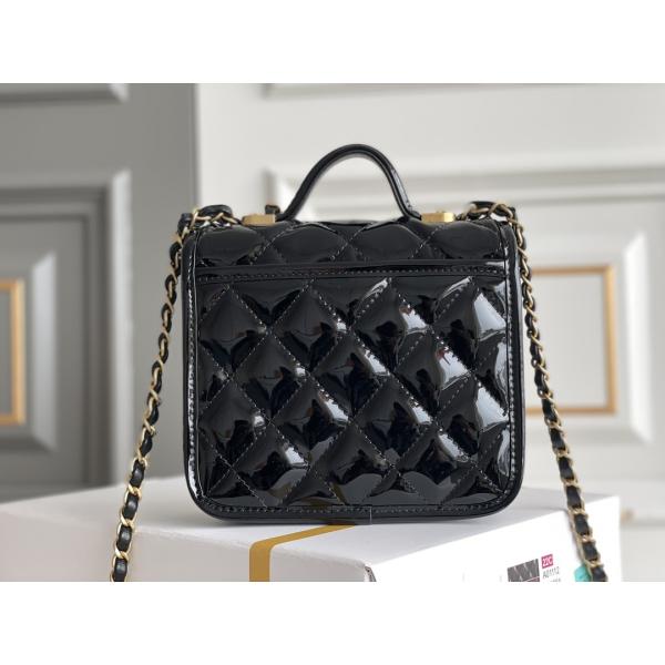 Chanel 22 Mini Designer Purses Black Spell Gold Chain With Drop Flap