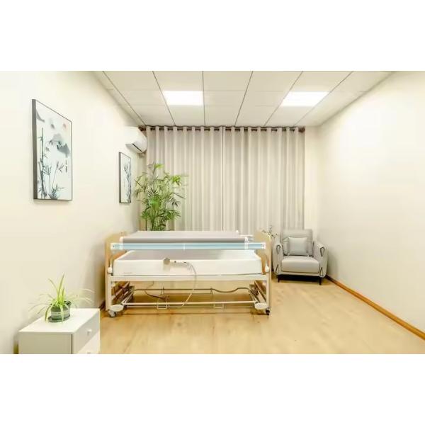 Intelligent suspended nursing bed suitable for elderly and disabled people's bathing care