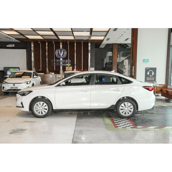 EV460 Eado Changan Car EV 5 Doors 5 Seats Compact Sedan