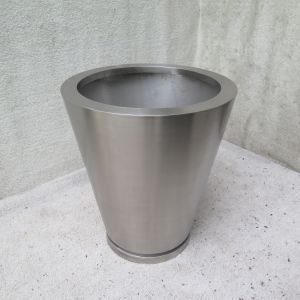 OHSAS18001 Certified L500xW500xH750mm Large Patio Flower Pots