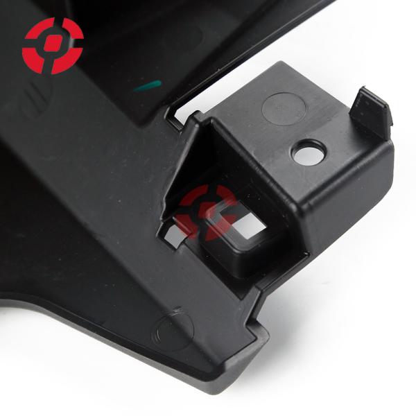 LR045191 rear bumper tow cover Land Rover accessories towing hook cover are suitable for Land Rover