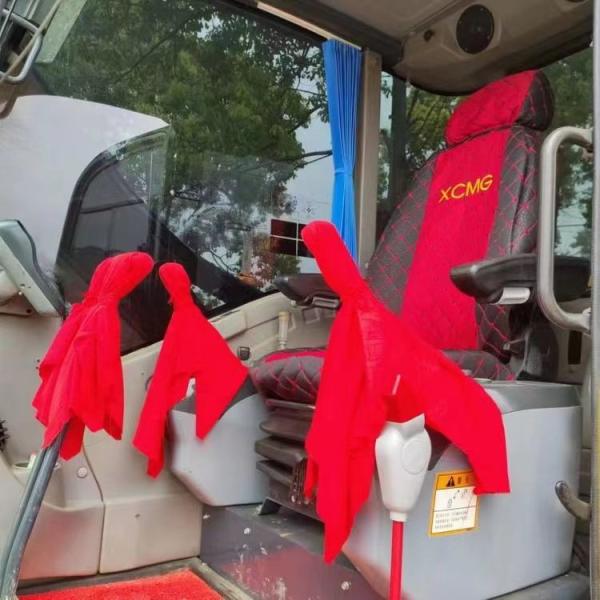 The used road construction machinery XCMG75 excavator is in good condition