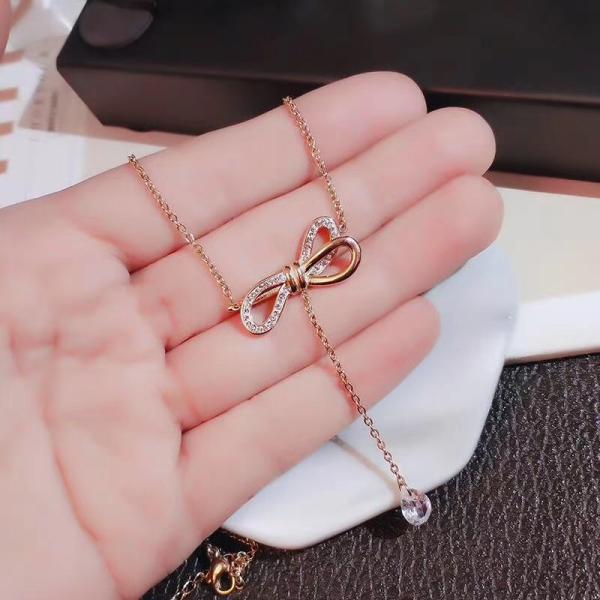 Engraved Gold Name Plate Stainless Steel Womens Necklace