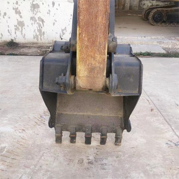 Japan-Made Crawler Chain and Original Hydraulic Cylinder for Shanghai 7 Ton Excavator
