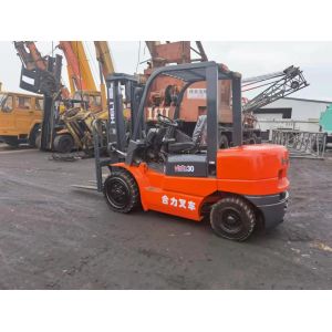 China Heli CPCD30 Handling Diesel Used Forklift Truck 3T on sale