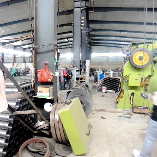 Filter tube Stainless Steel Spiral Welded 304 Stainless Steel Perforated Pipes Porous Metal Mesh Screens Tube