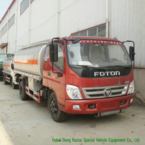 FOTON 7000L Fuel Oil Tanker Truck For Petroleum Oil / Gasoline / Petrol Transport