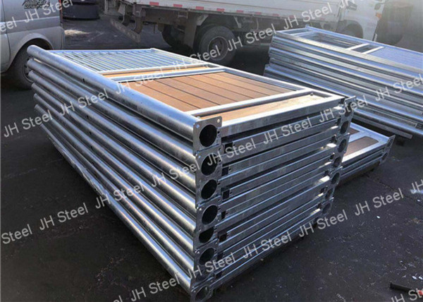 Farm Outdoor Portable Horse Hinged horse stall doors in black coating