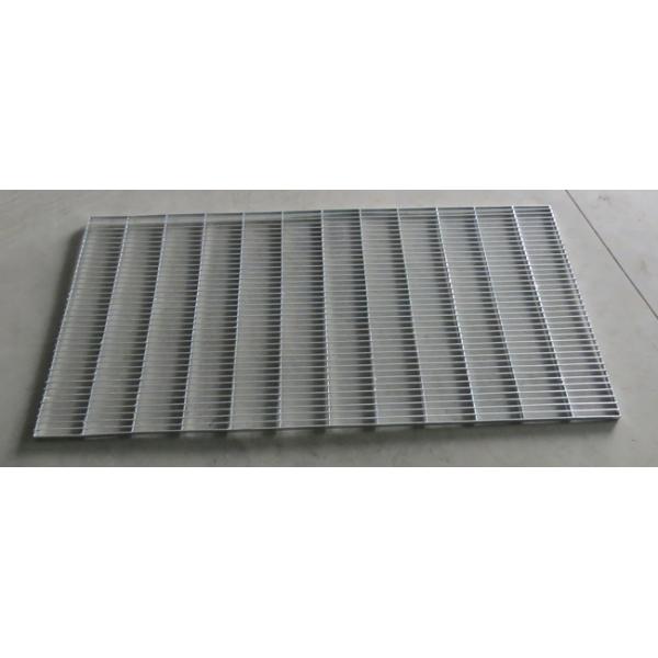 Hot Dip Galvanised Grid Mesh Corrosion Resistant Metal Grate Fence For Poultry Cage
