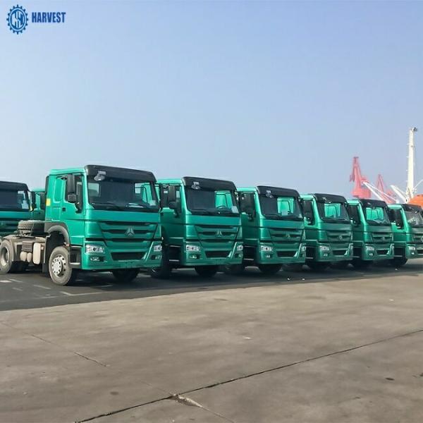 Engine Capacity 9.726L Green Color Sinotruk Howo 420hp Prime Mover Truck