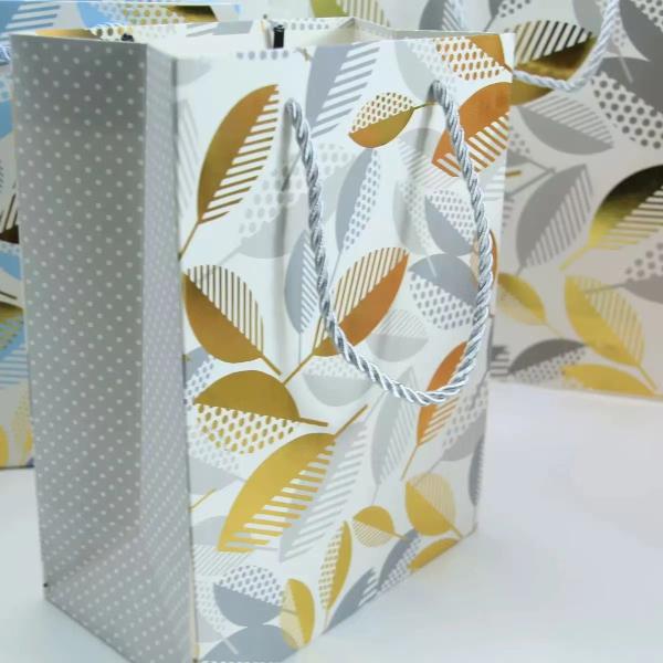 Customized Recyclable Kraft Floral Shopping Bag Commercial Paper Bag