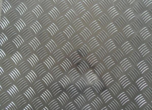 Quality 1060 1100 3003 Aluminum Checker Plate , 0.8mm- - 10mm Thickness Embossed Aluminum Sheet for sale