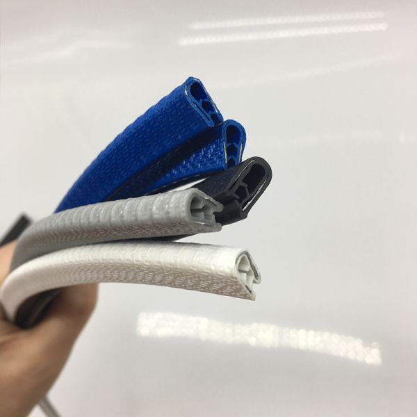 Universal Car Rubber Anti Collision Strip Trim for Protecting Edges in Black