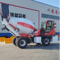 Used Concrete Mixer Yuchai Engine 9000kg Curb Weight 6 Meters Brand New Self Loading Mixing Truck