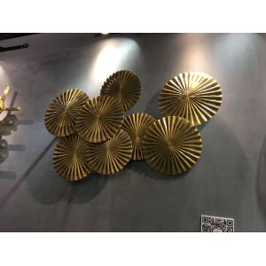 Cheap Living Room Modern Metal Wall Sculpture Creative Wall Hanging Statues wholesale