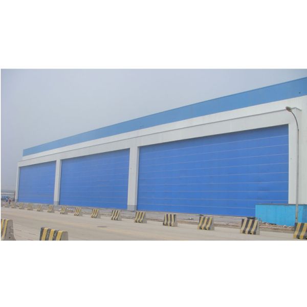 Industrial Rapid Bi Fold Up Hangar Doors Fireproof Fluoride Free