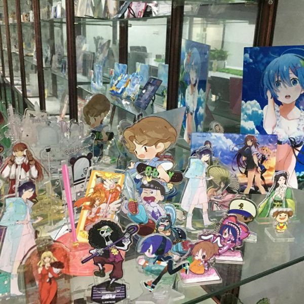 OEM ODM Anime Acrylic Standee Cute Photo Design Ornaments