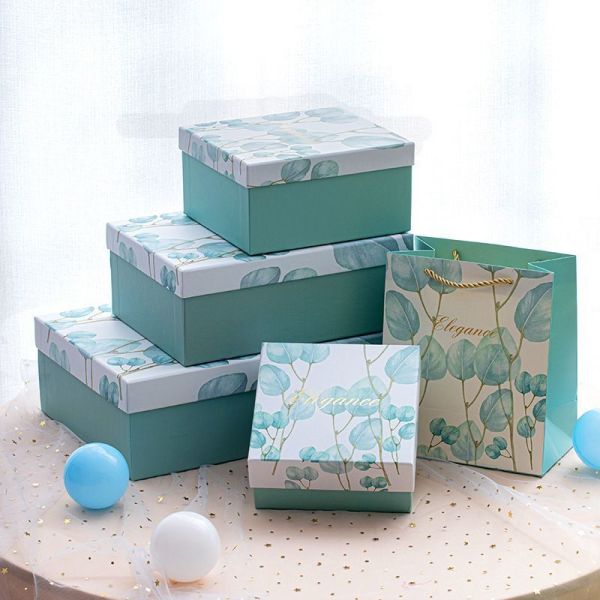 Cardboard Paper Luxury White Gift Box With Ribbon Wedding Party Souvenir Gift Box