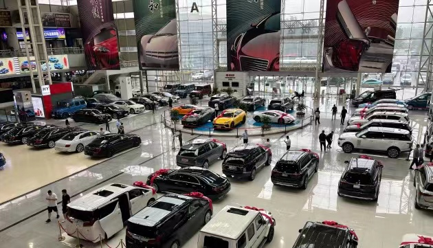 BYD Qin PLUS DMI 2025 Model Plug-in Hybrid 101 Horsepower