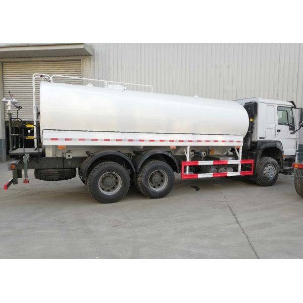 Counstruction Use Liquid Bulk Trucking 20CBM Water Truck City Use For Clean