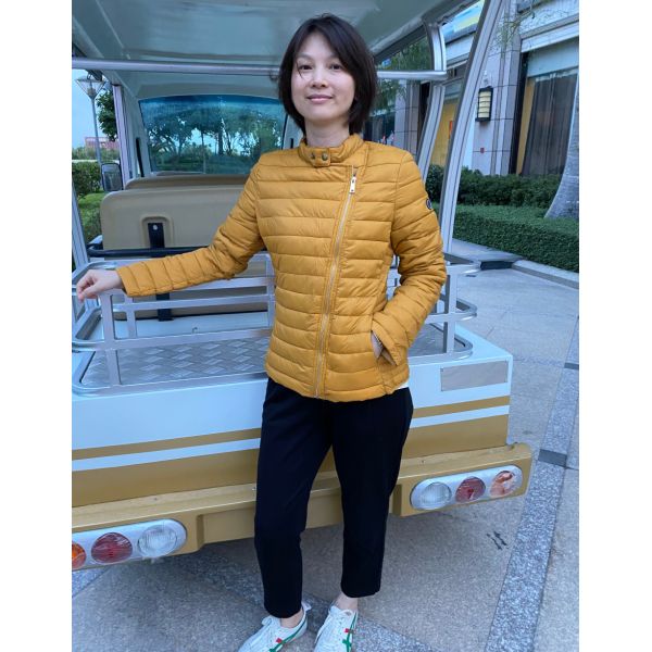 Ladies Casual 100% Nylon Windproof Thermal Jacket 5 Colors For Winter