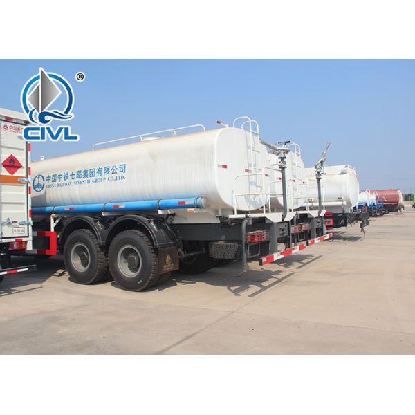 Howo Water Tank Truck 6x4 16000l Sinotruk 371hp 12.00R20 Radial Tire Can Option Q235Material