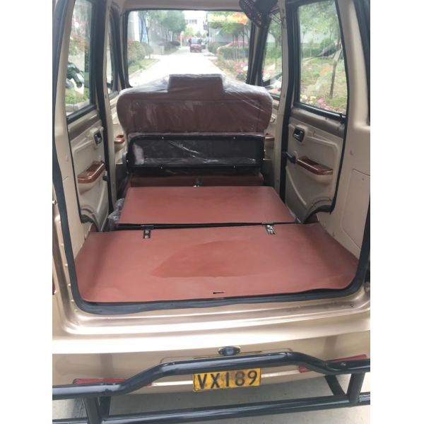 Mini 40012 Vacuum Tyre 12v Motorized Passenger Tricycle