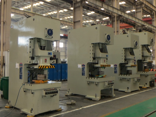 125 Ton H Type Power Press Machine / Pneumatic Punching Machine