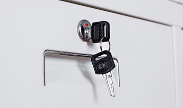 Glass Door 0.160 CBM 45kgs Capacity Metal Filing Cupboard