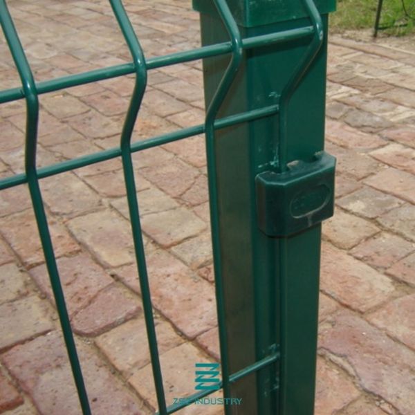 60x60mmx2000mm Agricultural Fencing Posts Galvanized Iron Tube Material