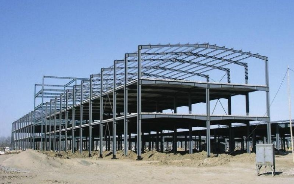 Lightweight Steel Portal Frame House With Roller Shutter Door 200km / H Wind Load