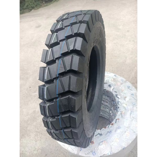 3.00-17 3.00-18 2.75-18 2.75-17 2.75-21 3.25-18 Light Truck Tires with 13mm-20mm Tread Depth