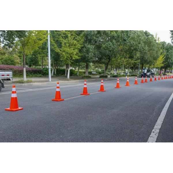 High Visibility Orange Road Cones , 700mm Construction Reflective Traffic Cones