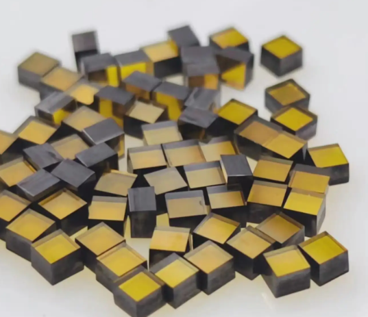 HPHT Mono Crystal Diamond 1.5 X 1.5 X 1.5mm Cubic CVD Diamond