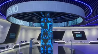 Customized P4 Curved LED Video Wall Indoor Eye-Catching Advertising LED Screens