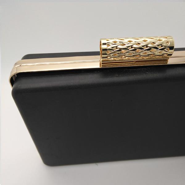 Hollow Web Closure Gold Clamshell Purse Frame With Chain Loops