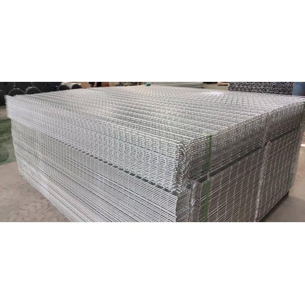 curved mesh fence panel