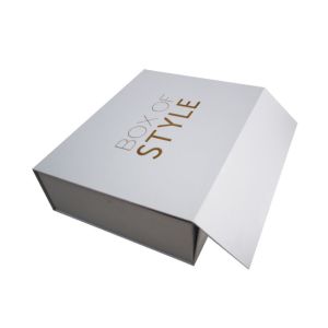 China ISO 9001 White Cardboard Foldable Magnetic Rigid Gift Box on sale
