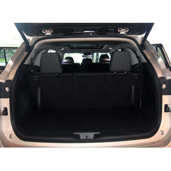 7 Seats Elite Toyota Hybrid Vehicle Toyota Highlander 2022 Dual Engine 2.5L 4WD