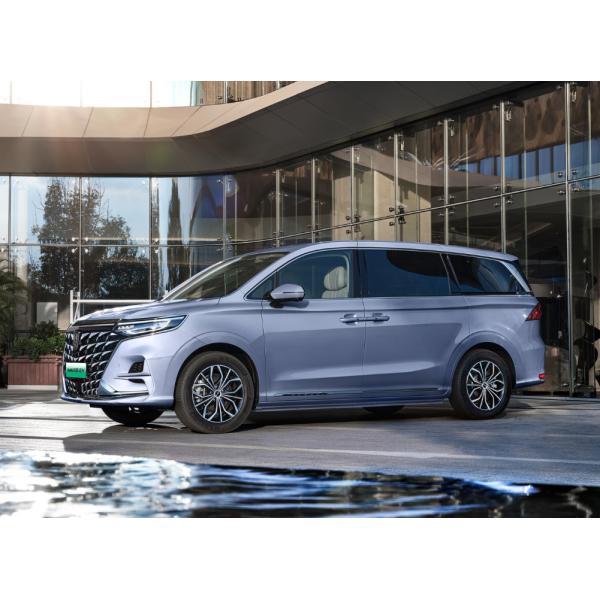 550KM Compact EV MPV Electric Car Roewe IMAX8 Mid Large