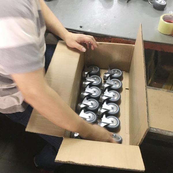 4 Inch Black Swivel Bolt Hole Caster Wheels With Total Brake