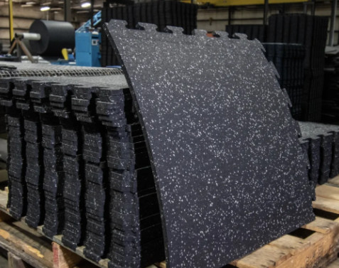 Multi Size Astro Turf Rubber Pellets Red Artificial Turf Rubber Pellets Customized