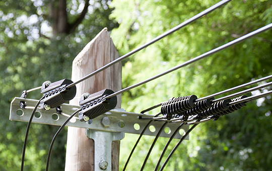 Plastic PA300 Tension Clamp ADSS Fiber Optical Wire Clamp For Ftth Fiber Cable