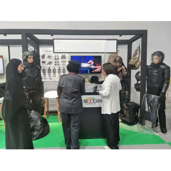 Body Protection Equestrian Jacket for Safe and Comfortable Horse Riding Enthusiasts