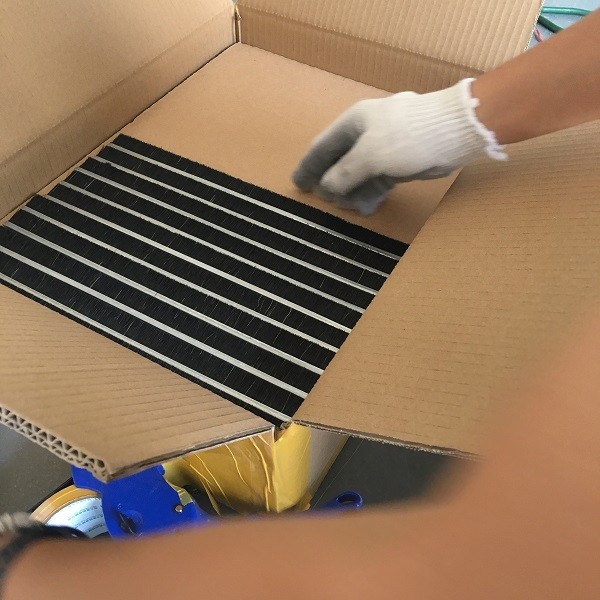 Wear Resistant Strip Brush Nylon Garage Door Brush Weather Seal Strip For Dust Prevention