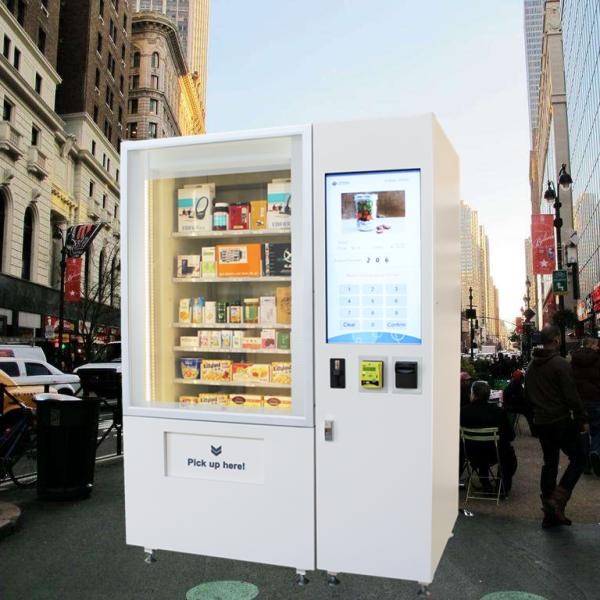 Touch Screen Coin Operated Mini Mart Vending Machine For Cosmetic Gift Game